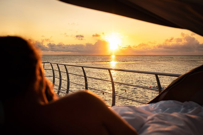 2-Day Great Barrier Reef: Reefsleep Experience - Meals, service, and the small-group feel