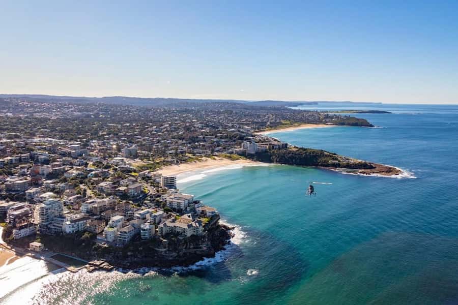 30-minute Private Sydney Harbour Helicopter Tour for 2 - Returning over Sydney Harbour’s big three sights