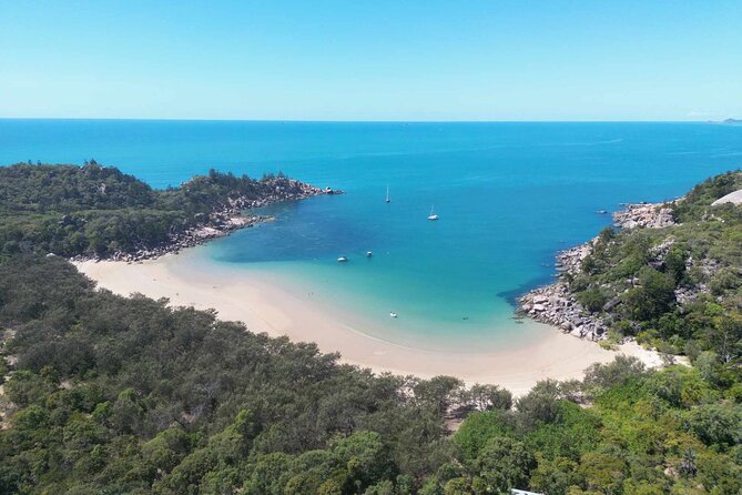 4H Snorkeling and Fishing Cruise on Magnetic Island - Horseshoe Bay and boat-only views