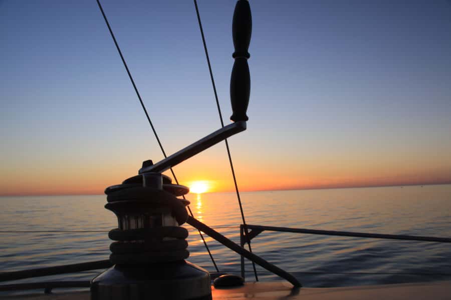 Adelaide: Glenelg Twilight Catamaran Cruise with Drink - Sunset over the gulf