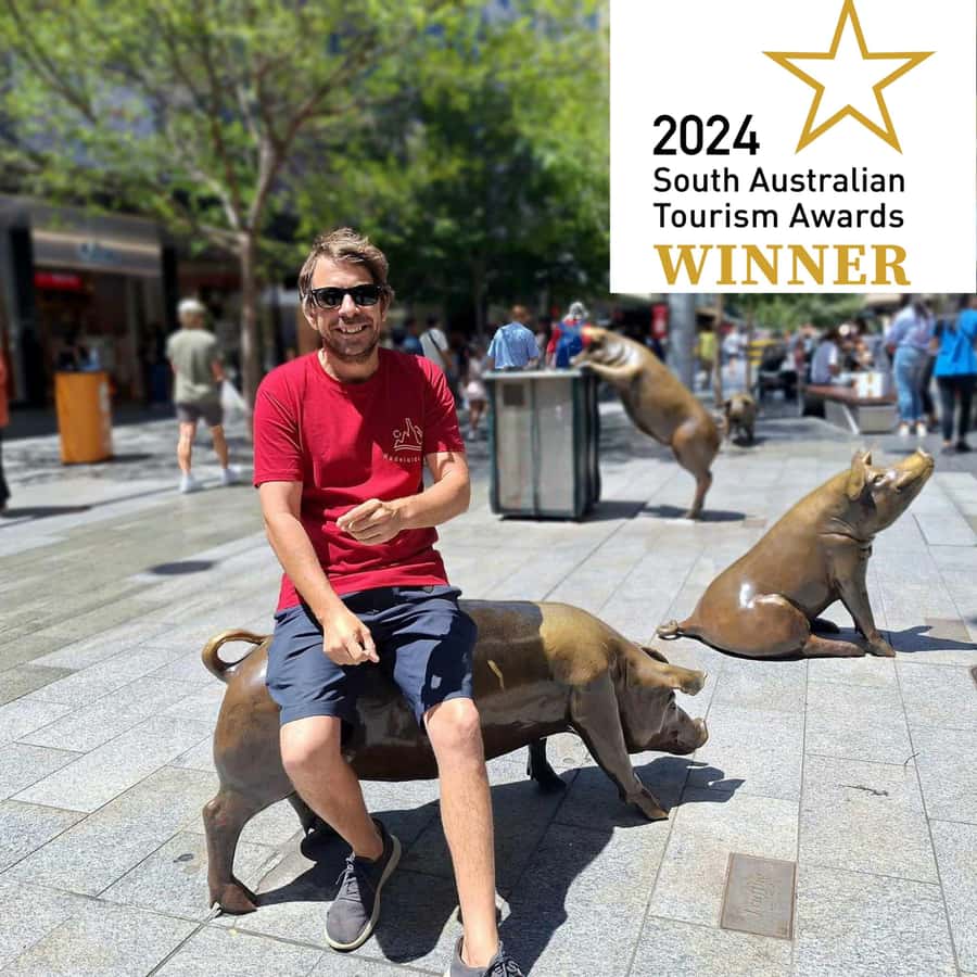 Adelaide: Guided Ultimate Walking Tour with Drink and Snack - Key points at a glance