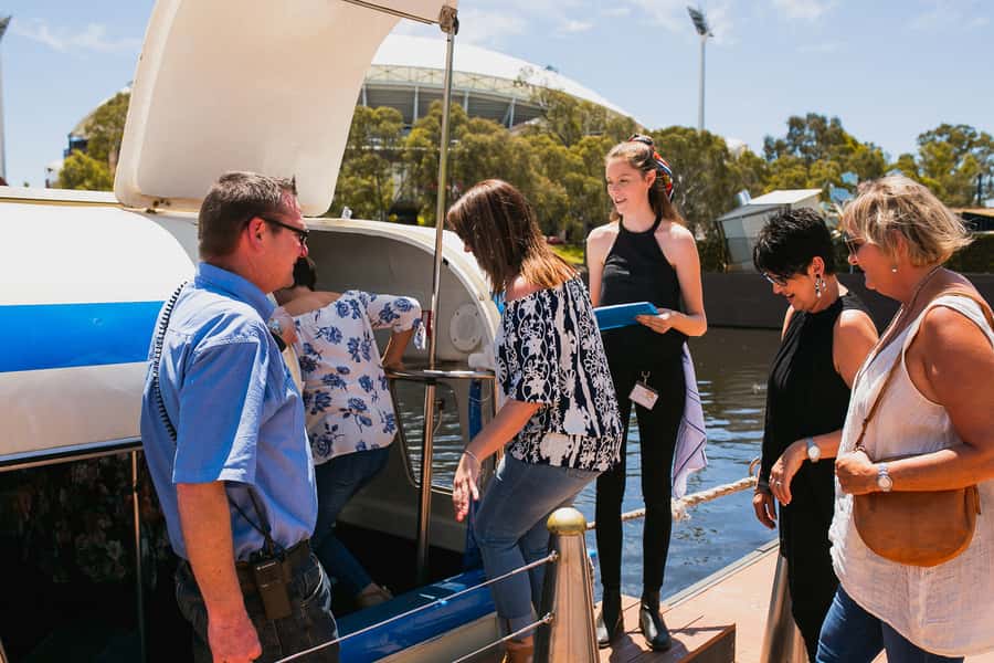 Adelaide: River Torrens Popeye Sightseeing Cruise - Bridges, birds, and easygoing river views