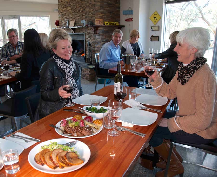 Adelaide: Small Group Tour of Barossa, Wineries with Lunch - What the eight-hour schedule feels like
