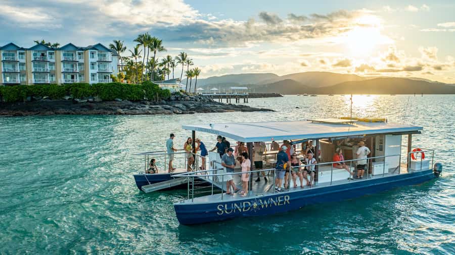 Airlie Beach: 2-Hour Sunset Cruise with Sparkling Wine - From Coral Sea Marina to Pioneer Bay