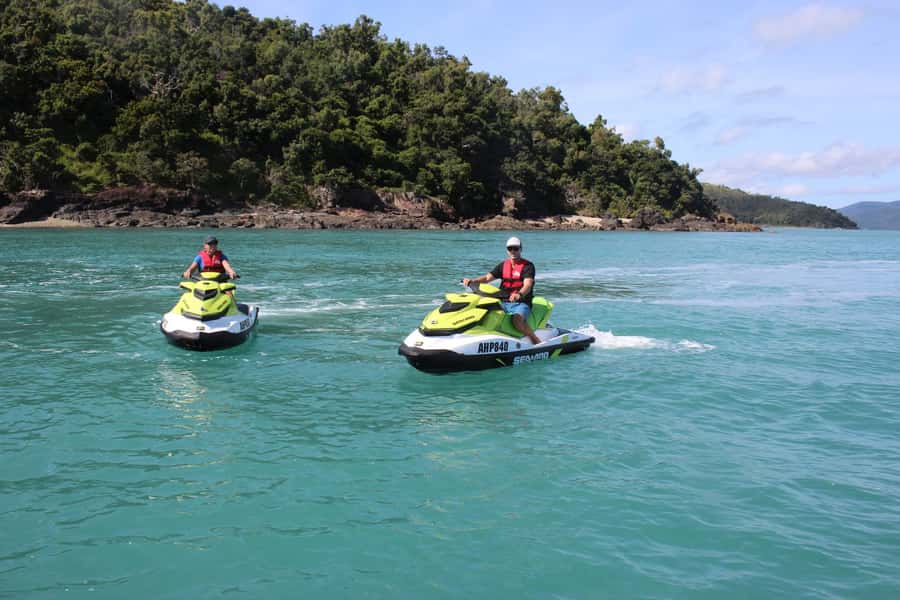 Airlie Beach: Jet Ski Safari Hour of Power and Marine Life - Who should book this Airlie Beach ride?