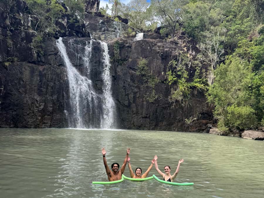 Airlie Beach: Roundtrip Tour to Cedar Creek. - Arriving at the Cedar Creek waterhole