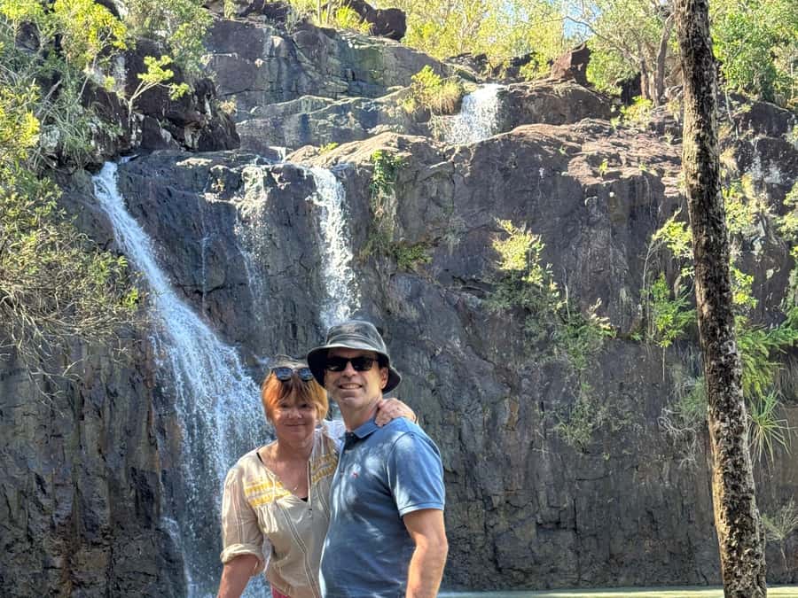 Airlie Beach: Roundtrip Tour to Cedar Creek. - Leaving Airlie Beach for Cedar Creek