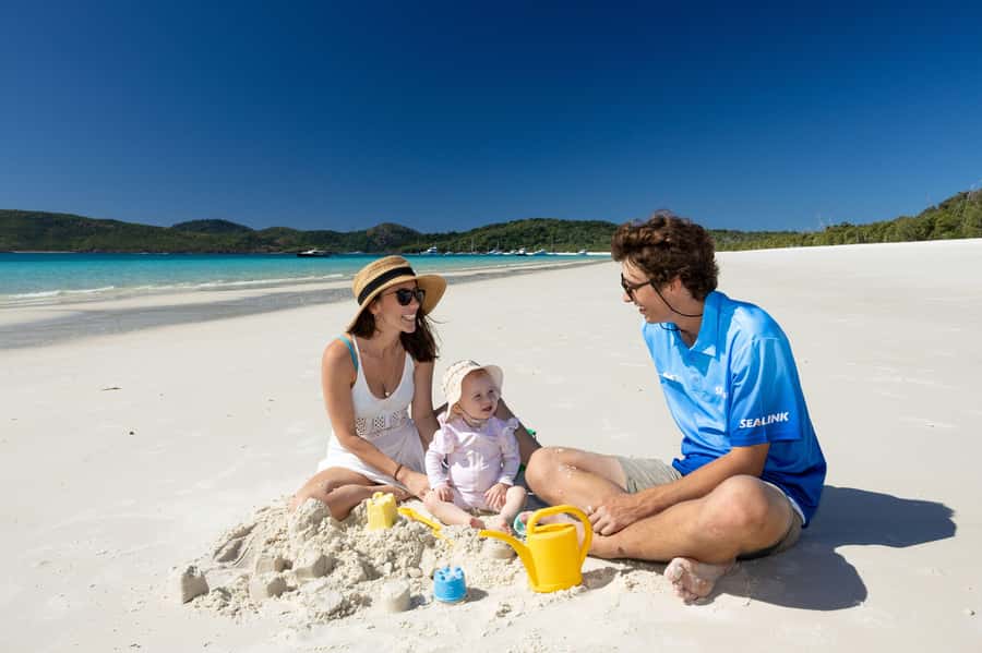Airlie Beach: Visit Hill Inlet Lookout and Whitehaven Beach - Should you book the SeaLink Whitehaven day tour?