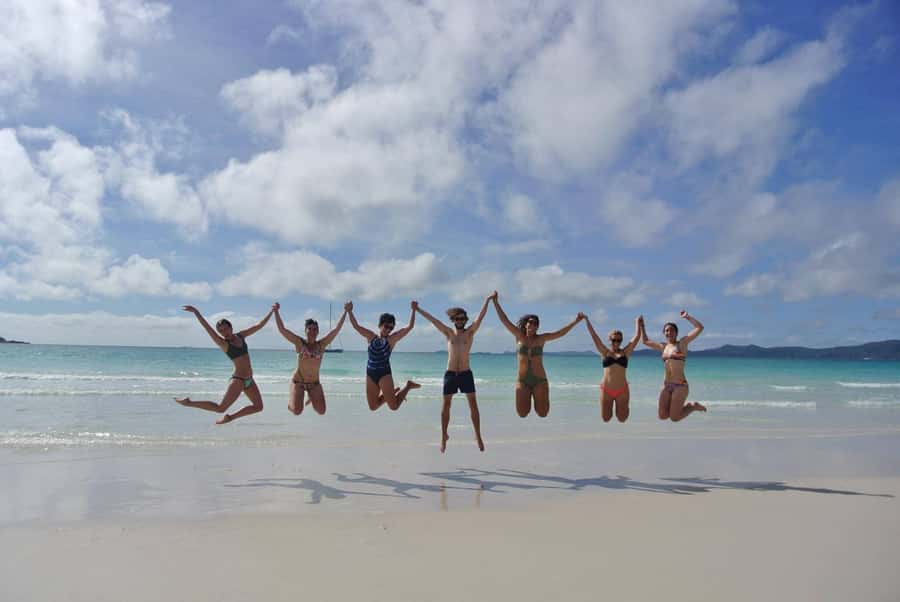 Airlie Beach: Whitsunday Islands 2-Day Sailing Tour - How the crew shapes the experience