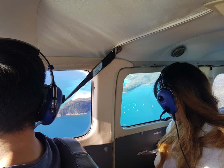 Airlie Beach: Whitsunday Islands & Heart Reef Scenic Flight - The 10-minute ride from Airlie Beach to the airport