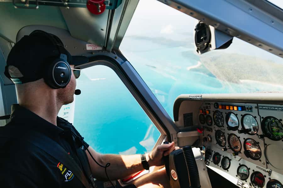 Airlie Beach: Whitsundays & Heart Reef Scenic Flight - The return to Airlie Beach