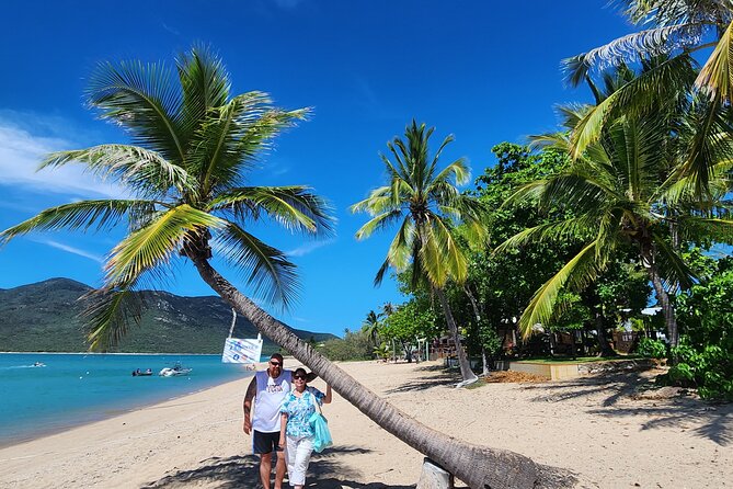Airlie Coastal Beach Adventures - Dingo Beach & Cape Gloucester - Dingo Beach: an hour by the sand