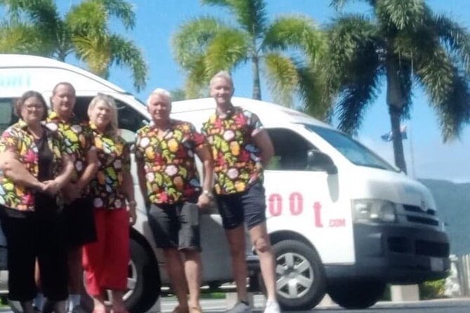 AIRPORT TRANSFER between Cairns Airport & Port Douglas (6am-5pm) - Comfort, group size, and luggage rules