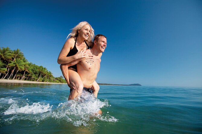 AIRPORT TRANSFER between Cairns Airport & Port Douglas (6am-5pm) - Traveling with children