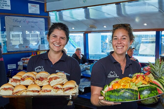 All Inclusive Great Barrier Reef Cruise w optional Scuba Diving - Boat size, sea conditions, and comfort