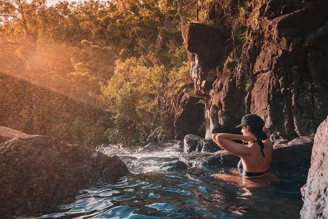 All-Inclusive Waterfall Explorer Day Trip from Airlie Beach - What the 90 minutes at the falls feels like
