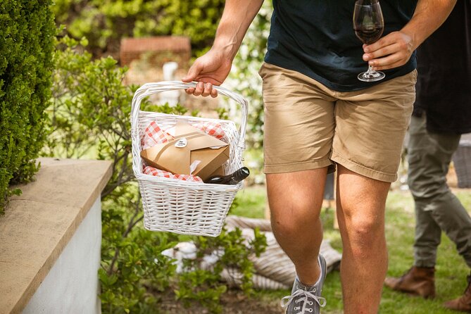Audrey Wilkinson Vineyard: Picnic with Wine Masterclass Tasting - How the experience handles different interests