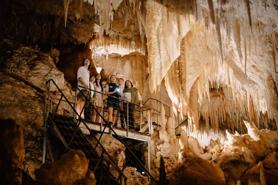 Augusta: Jewel Cave Fully-Guided Tour - Starting at the reception desk