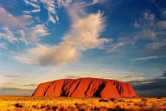 Ayers Rock Day Trip from Alice Springs Including BBQ Dinner - The Cultural Centre puts Uluru in context