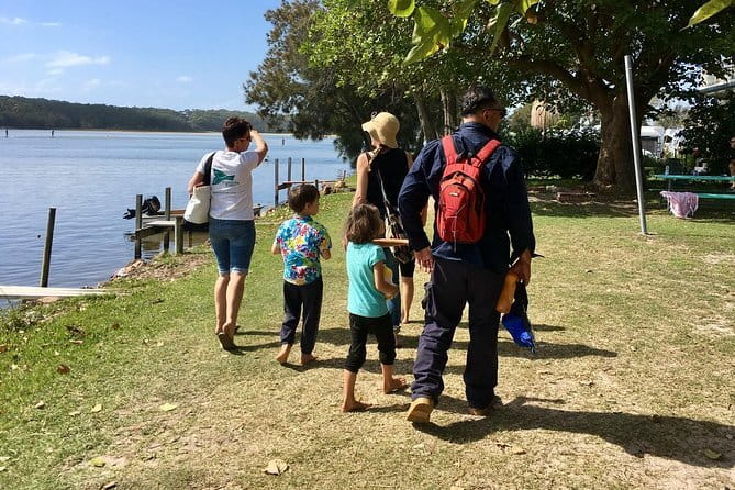 Batemans Bay Sunset Pizza Kayak Tour - Float and Feast - Pizza from Sam’s Pizzeria, delivered to your kayak