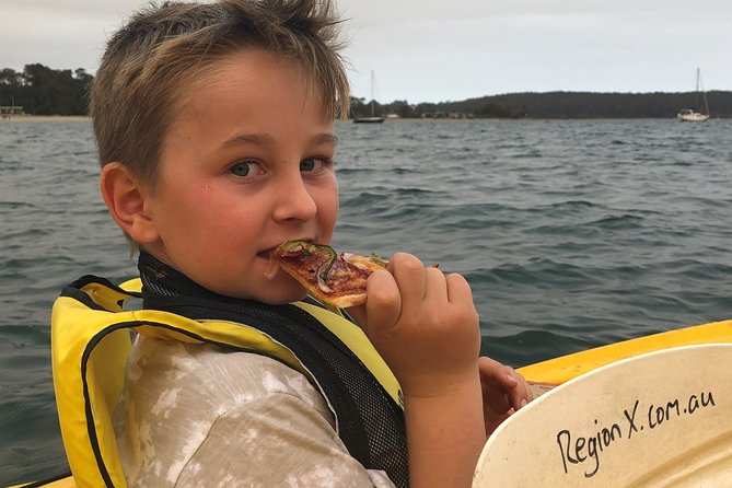 Batemans Bay Sunset Pizza Kayak Tour - Float and Feast - What the guides add to the evening
