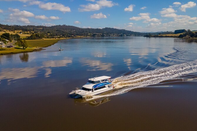 Batman Bridge 4 Hour Luncheon Cruise including sailing into the Cataract Gorge - A slow start from Home Point