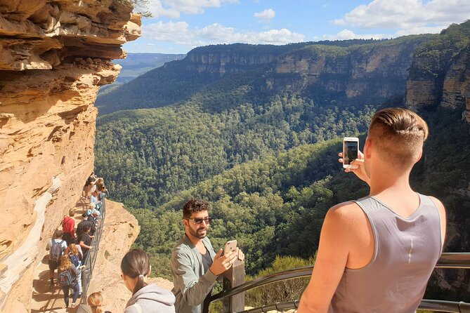 Blue Mountains Small Group Tour with Waterfall Walk & Fresh Lunch - More lookouts, with the route adjusted for conditions