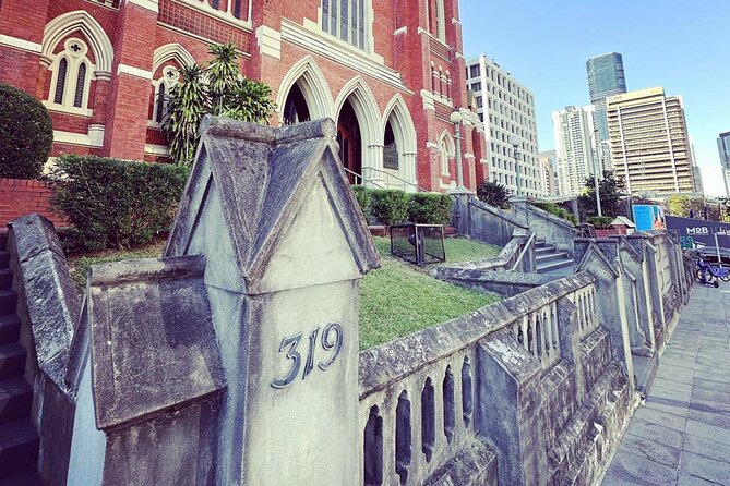 Brisbane City Walking Tour: local guide, small group, 100 mins - Queen Street Mall and the center of daily Brisbane