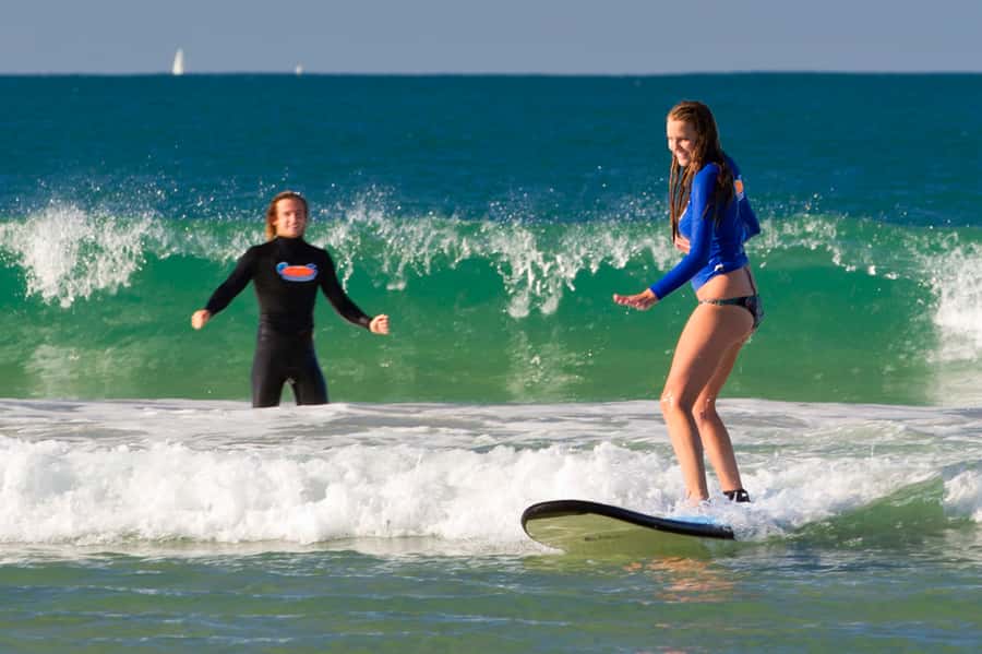 Broadbeach: 2 Hour Surf Experience on the Gold Coast - Returning to the beach for the pop-up lesson