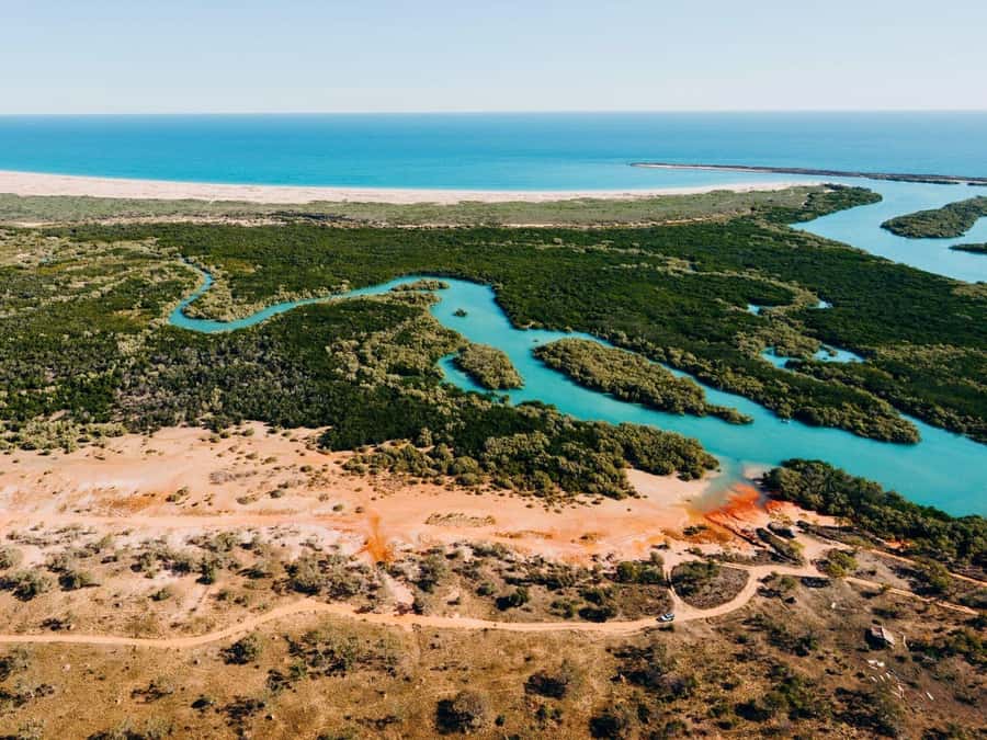 Broome: 30-Minute Scenic Helicopter Flight - Willie Creek and the pearl farm