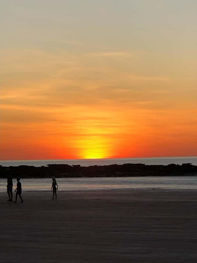 Broome: Afternoon Town Tour with Beach Sunset - Spinifex Brewery and the beer tasting