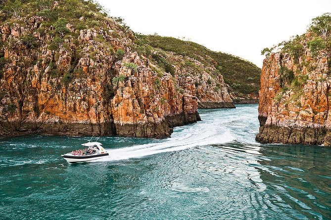 Broome to Horizontal Falls Half Day Adventure - The 900-horsepower ride through the falls