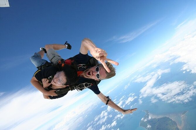 Byron Bay: Tandem Skydive Experience - The five-minute parachute descent