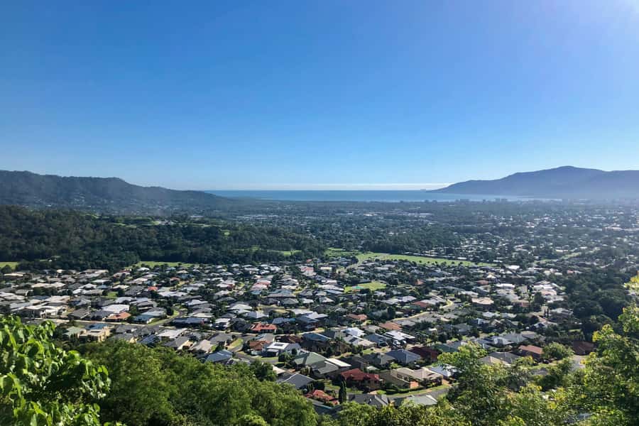 Cairns: Cairns City Sights & Surrounds Half Day Tour - Cairns viewpoints, Coral Sea, and the mountain ranges
