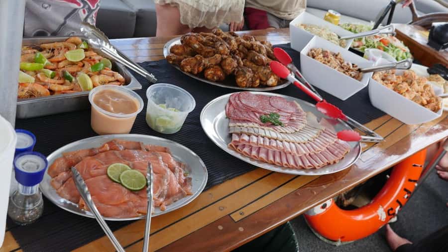 Cairns: Green Island & Great Barrier Reef Sailing Tour - Key things to know before you book