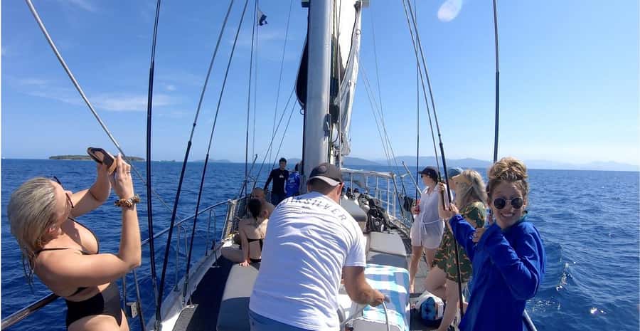 Cairns: Green Island & Great Barrier Reef Sailing Tour - Snorkeling at the exclusive Great Barrier Reef site
