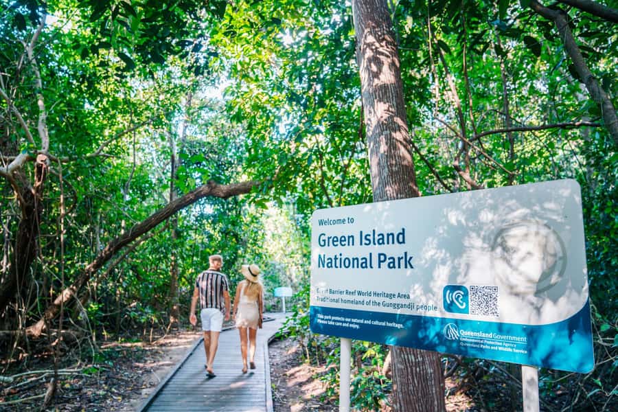 Cairns: Green Island with Snorkelling and Glass Bottom Boat - FAQ