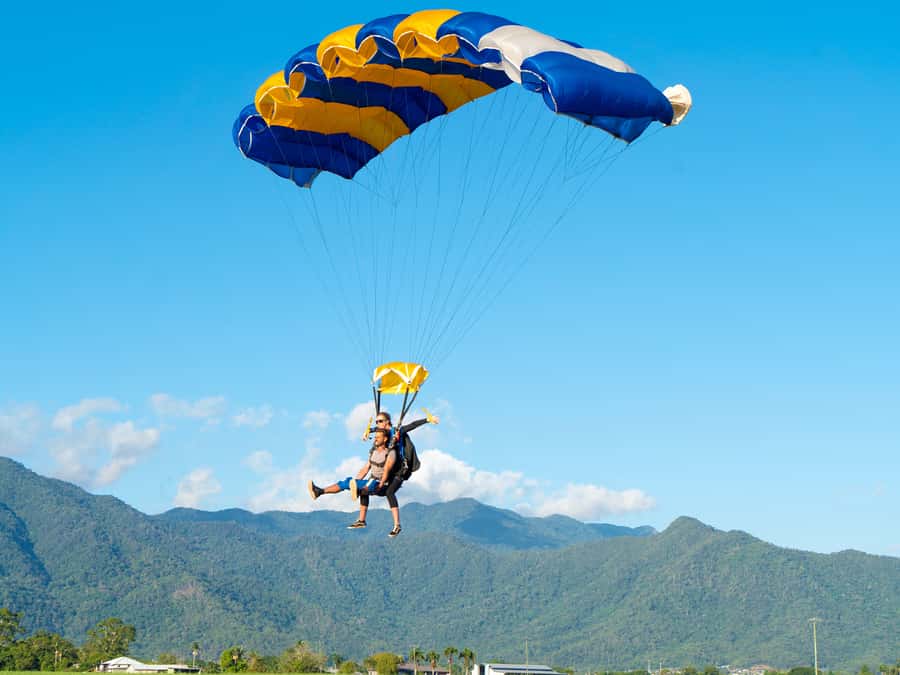 Cairns: Tandem Skydive Experience - Key points at a glance