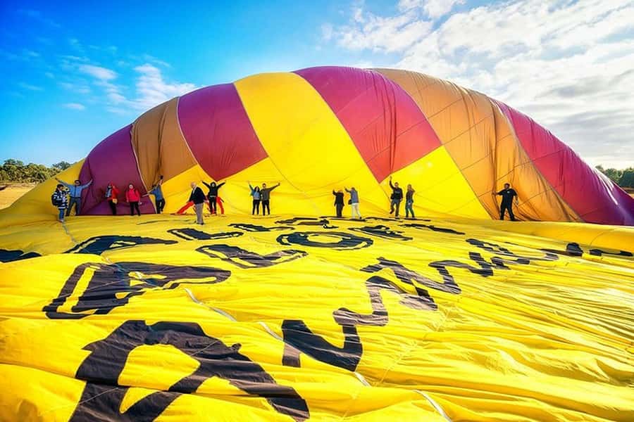 Camden Valley: Sunrise Hot Air Balloon Flight With Breakfast - Who will enjoy this morning most?