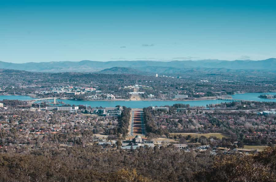 Canberra: City Highlights Day Tour with Entrance Fees - Why this one-day Canberra tour works