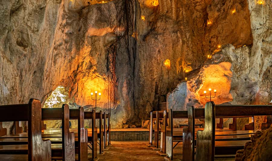 Capricorn Caves, Australia: 45-Minute Cathedral Cave Tour - Why Cathedral Cave is the main event
