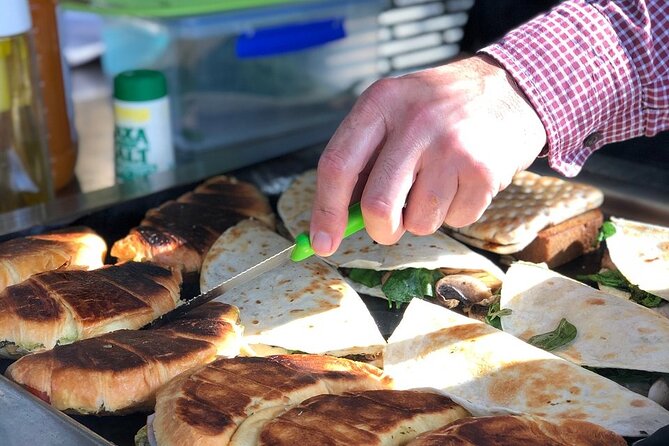 Chef-Led Hunter Valley Gourmet Food and Wine Day Tour from Sydney - What the day feels like in practice