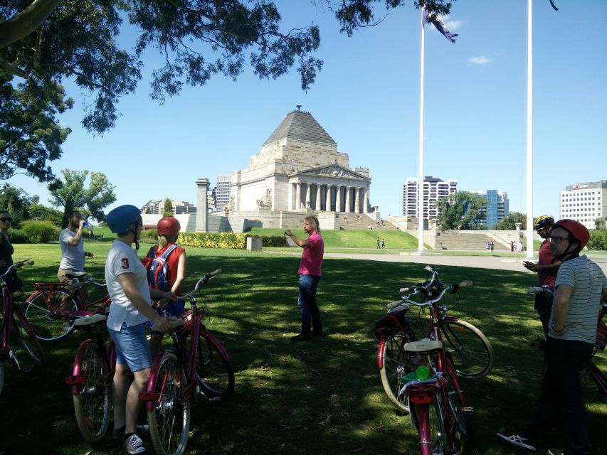 Classic Melbourne Bike tour - Weather, clothing, and comfort