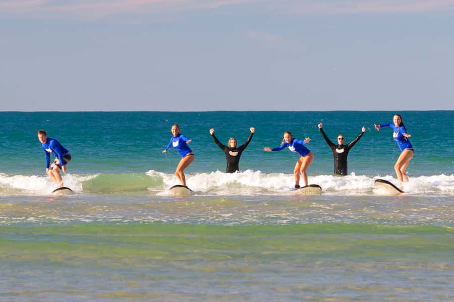 Coolangatta: 2 Hour Surf Experience on the Gold Coast - Catching your first wave