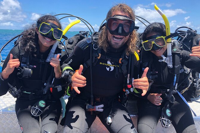 Coral Sea Dreaming Overnight Dive, Snorkel and Sail - Day one brings the first reef sessions