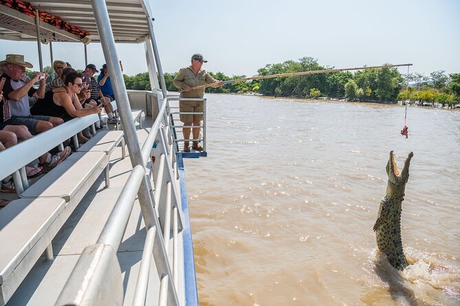 Crocodile Jumping Boat Cruise with Transfer from Darwin - The guide team makes the difference