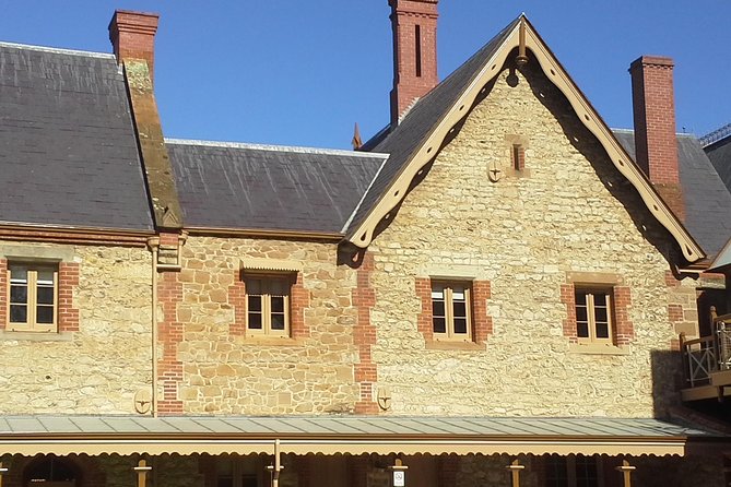 Cultural Caper Adelaide Walking Tour - Parliament House and the story of women’s voting rights