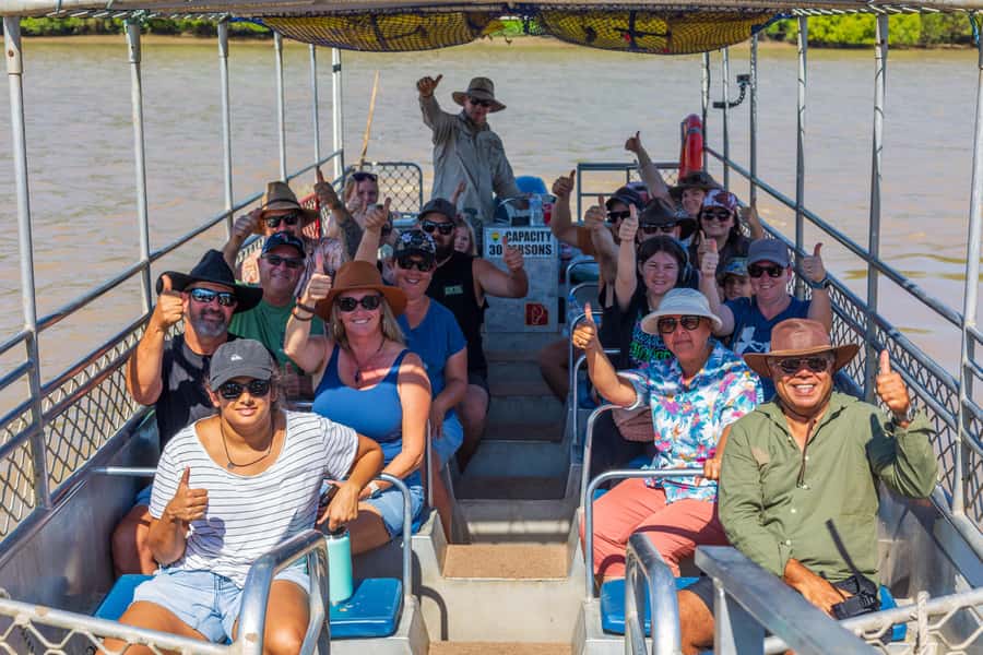 Darwin: Adelaide River Cruises, Jumping Crocodile Experience - How the guides shape the experience