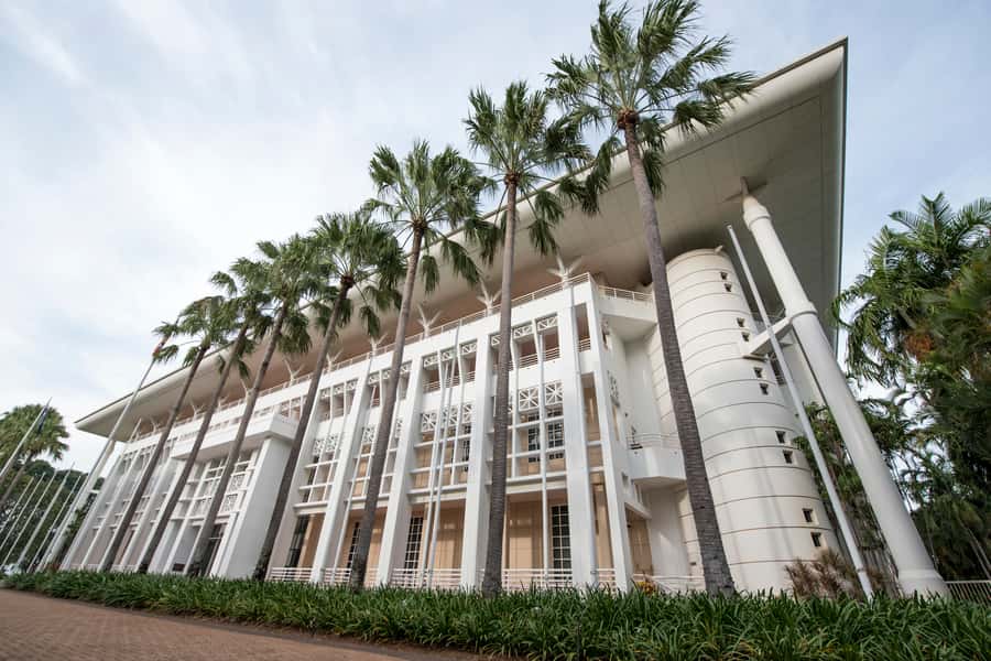 Darwin: Bombing of Darwin WW2 Tour with Harbor Cruise - A practical start at 7:45 or 8:00 AM