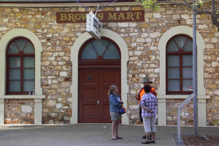 Darwin: Small Group 2-Hour Heritage Walk - The old Darwin story: war, weather, and rebuilding